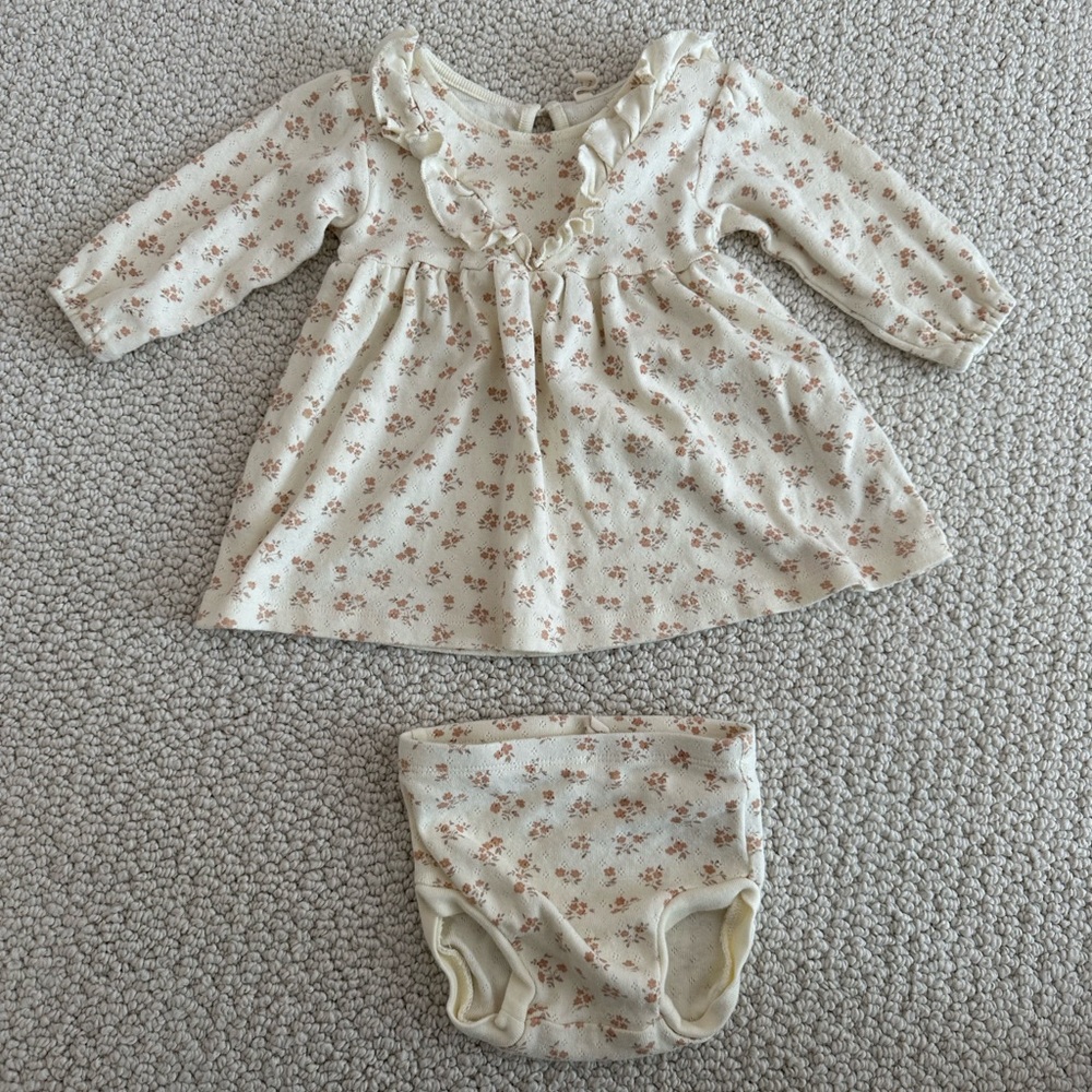 Quincy Mae long sleeve ruffle v dress blush floral